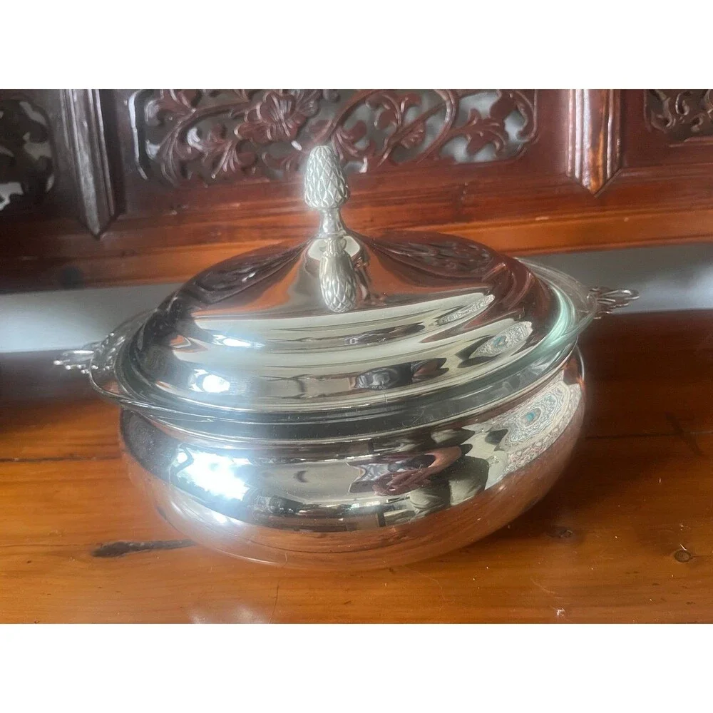 Vintage Reed and Barton, silver plated 2 QT Casserole Dish W/ PYREX glass insert